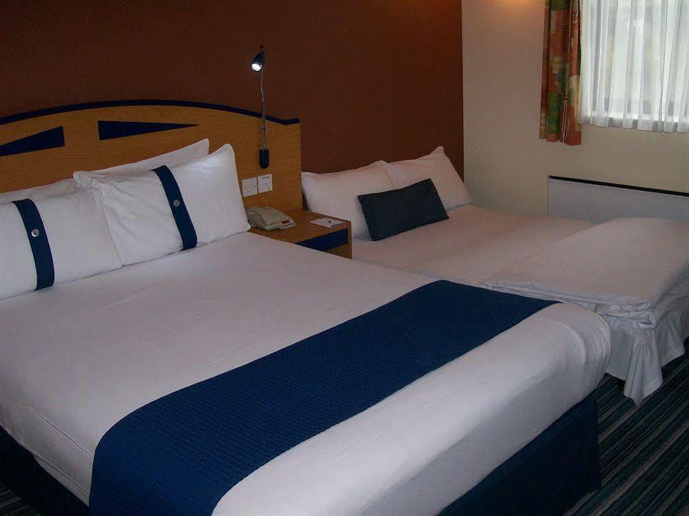Holiday Inn Express Birmingham - Castle Bromwich, An Ihg Hotel Екстериор снимка